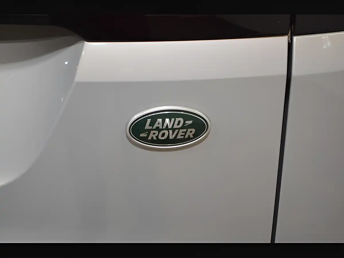 Used 2022 Land Rover Range Rover Evoque Edition Silver - Interior and Exterior details 19