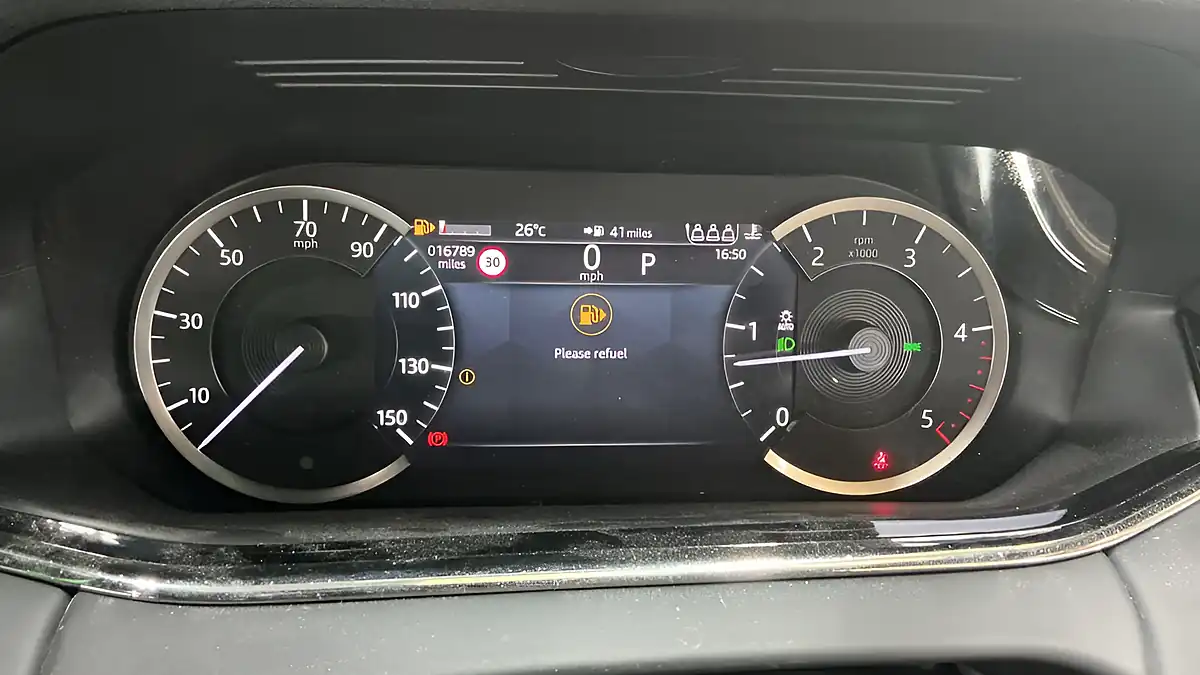 Used 2022 Land Rover Range Rover Evoque R-Dynamic Hse White - Interior and Exterior details 9