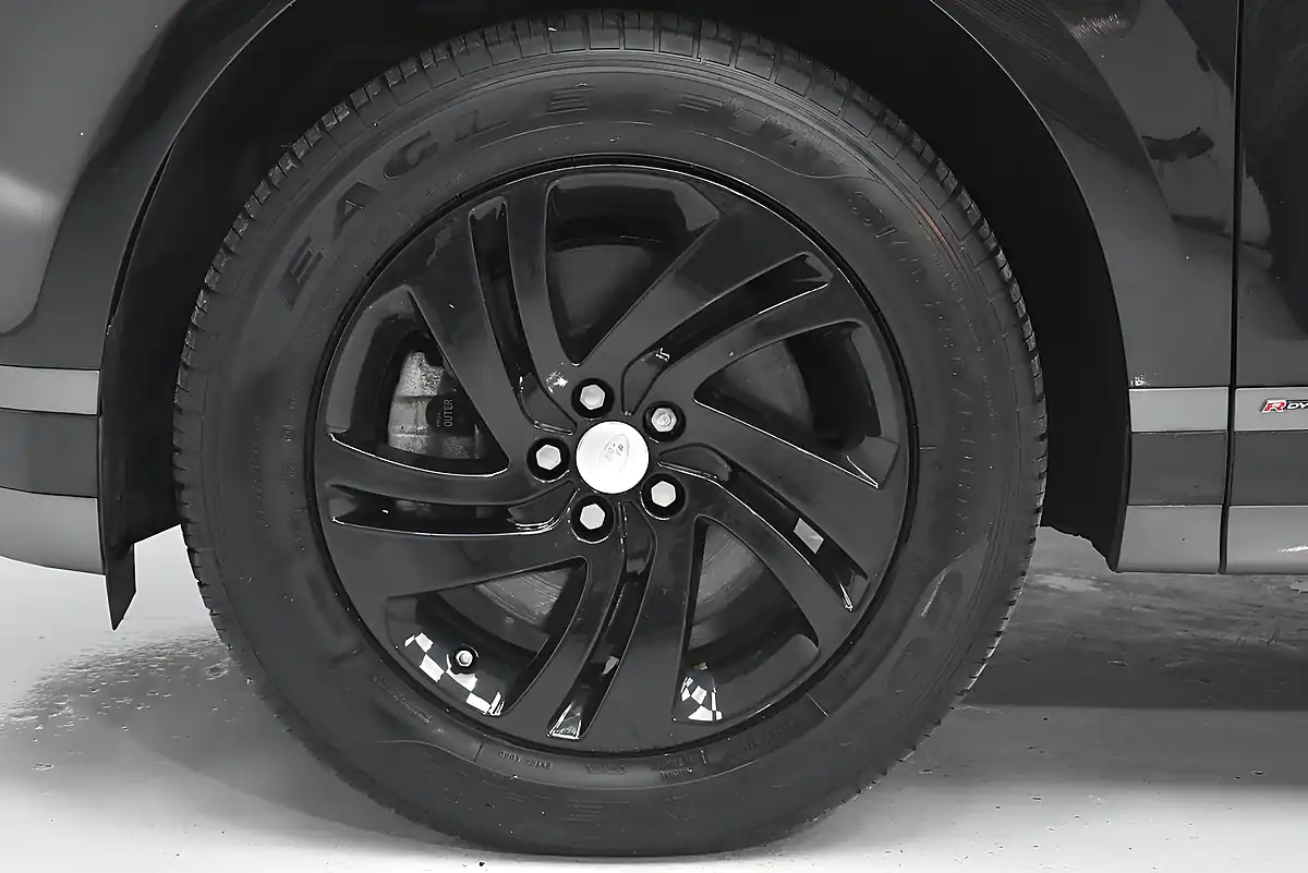 Used 2022 Land Rover Range Rover Evoque R-Dynamic S Black - Interior and Exterior details 10