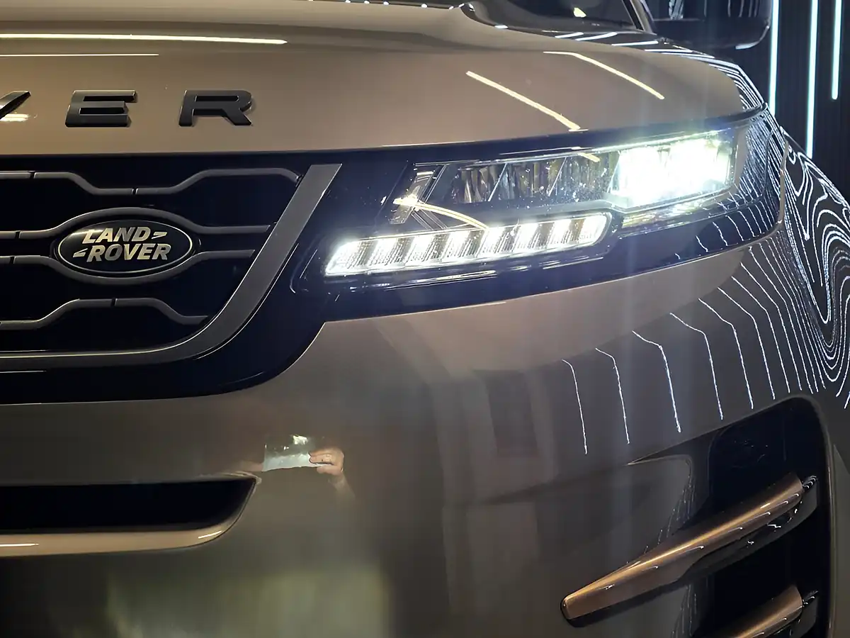 Used 2022 Land Rover Range Rover Evoque R-Dynamic S Bronze - Interior and Exterior details 10