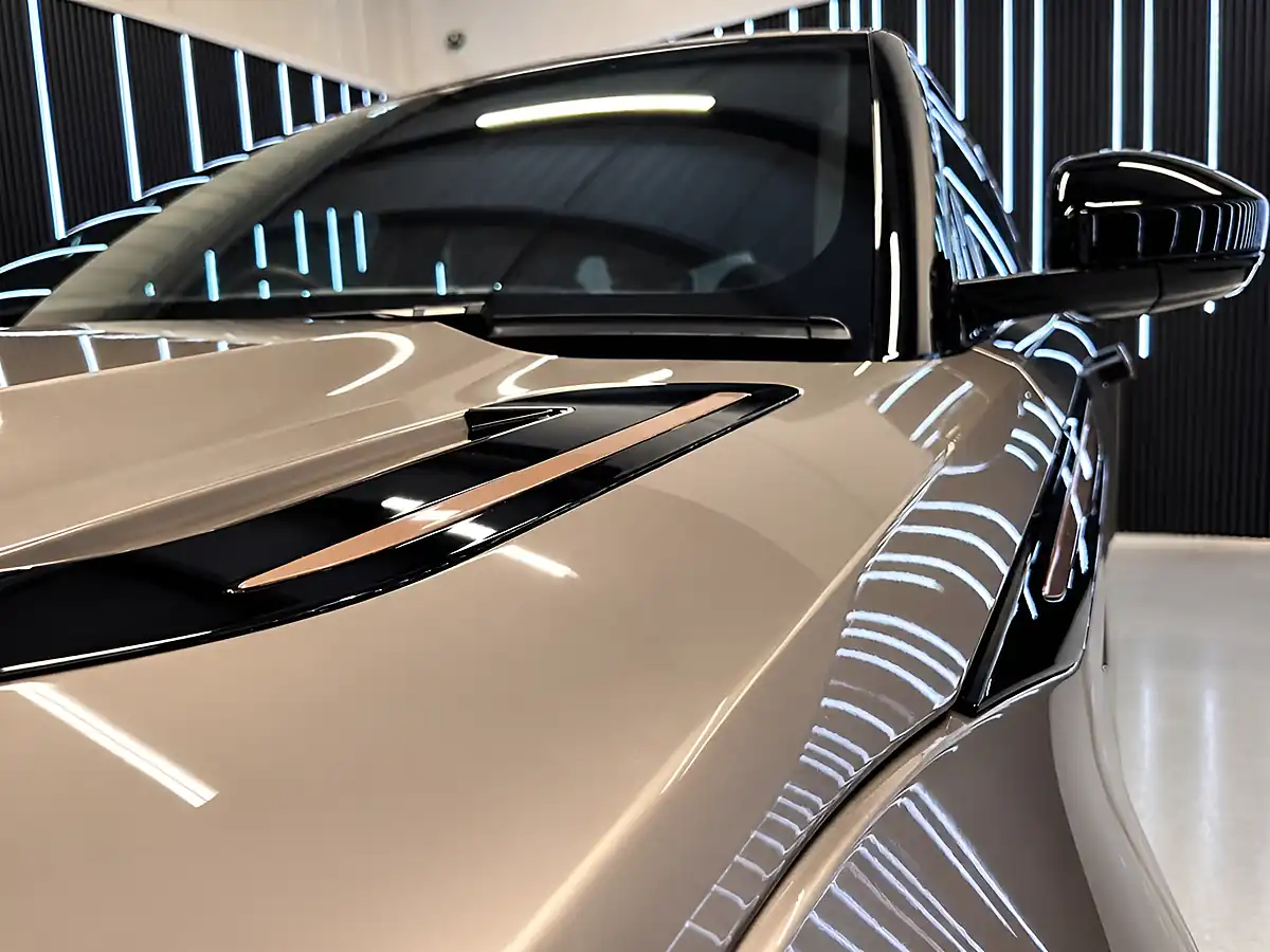Used 2022 Land Rover Range Rover Evoque R-Dynamic S Bronze - Interior and Exterior details 8