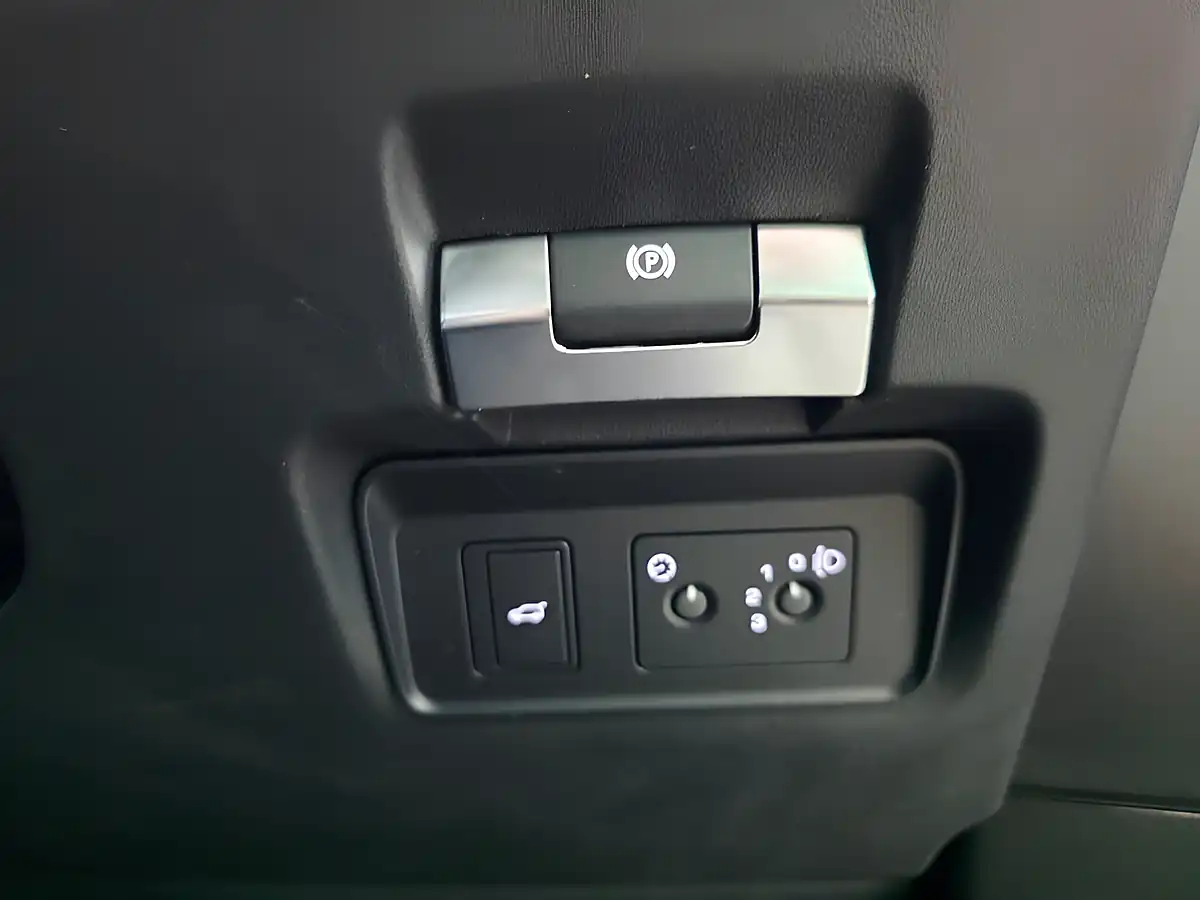 Used 2022 Land Rover Range Rover Evoque R-Dynamic S Grey - Interior and Exterior details 17