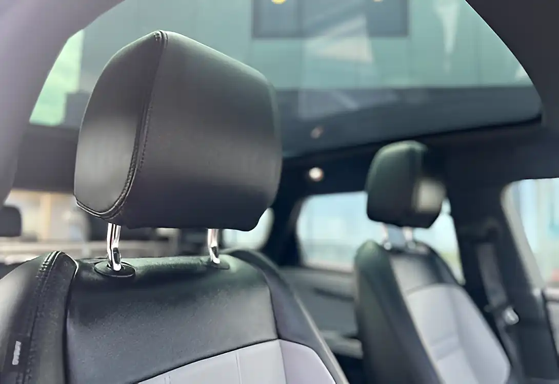 Used 2022 Land Rover Range Rover Evoque R-Dynamic S Seoul Pearl Silver - Interior and Exterior details 14