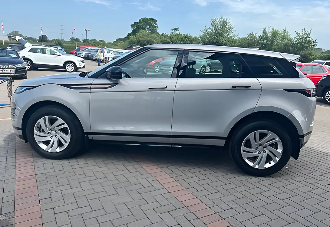 Used 2022 Land Rover Range Rover Evoque R-Dynamic S Seoul Pearl Silver - Interior and Exterior details 9
