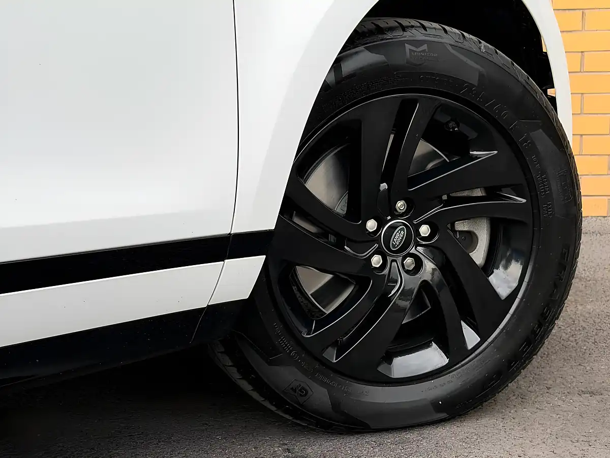 Used 2022 Land Rover Range Rover Evoque R-Dynamic S White - Interior and Exterior details 10