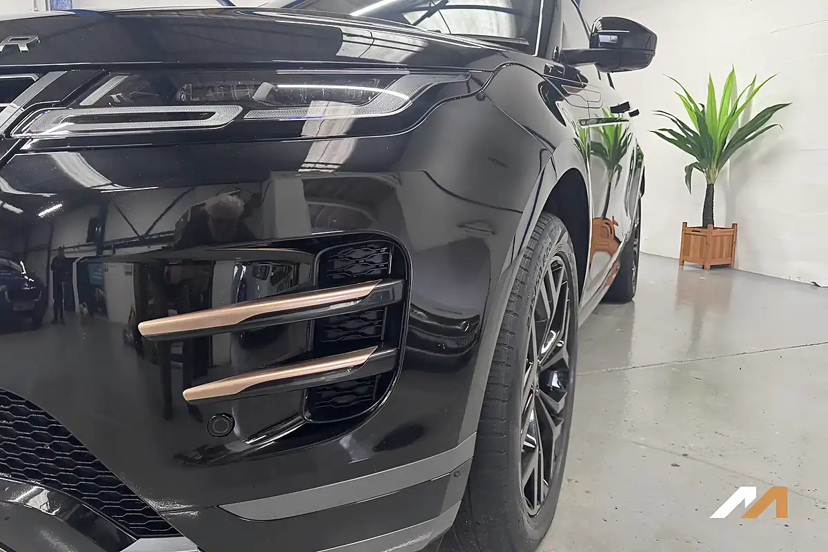 Used 2022 Land Rover Range Rover Evoque R-Dynamic Se Black - Interior and Exterior details 11
