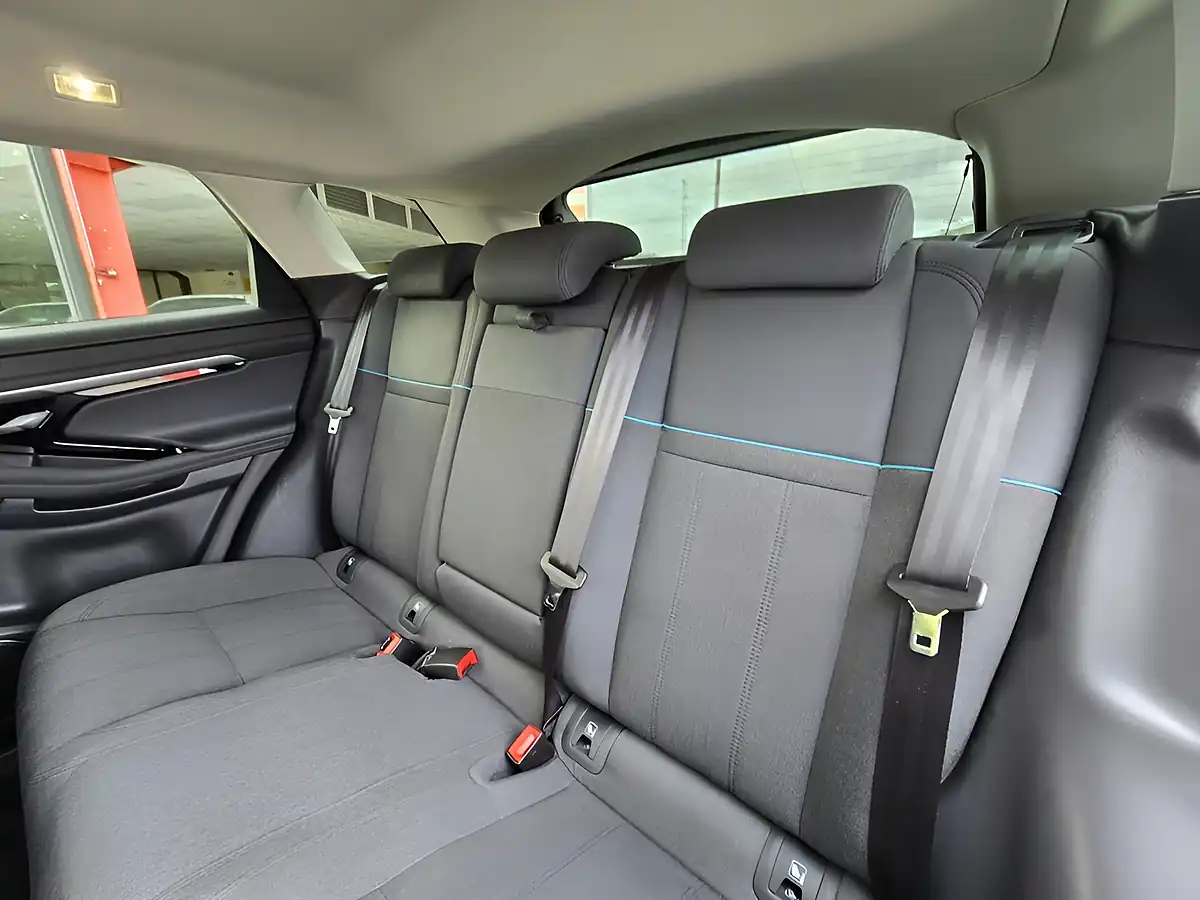 Used 2022 Land Rover Range Rover Evoque R-Dynamic Se Eiger Grey - Interior and Exterior details 18