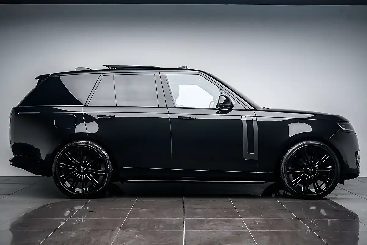 Used 2022 Land Rover Range Rover First Edition Santorini Black - Interior and Exterior details 10