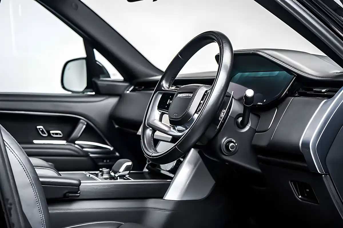 Used 2022 Land Rover Range Rover First Edition Santorini Black - Interior and Exterior details 9