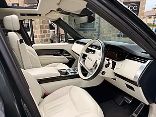 Used 2022 Land Rover Range Rover Hse Belgravia Green - Interior and Exterior details 13