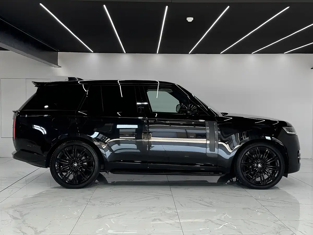 Used 2022 Land Rover Range Rover Hse Black - Interior and Exterior details 4