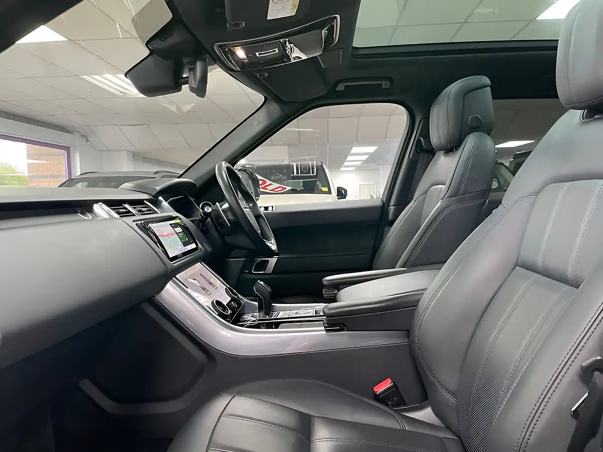 Used 2022 Land Rover Range Rover Hse Dynamic Black Santorini Black - Interior and Exterior details 13