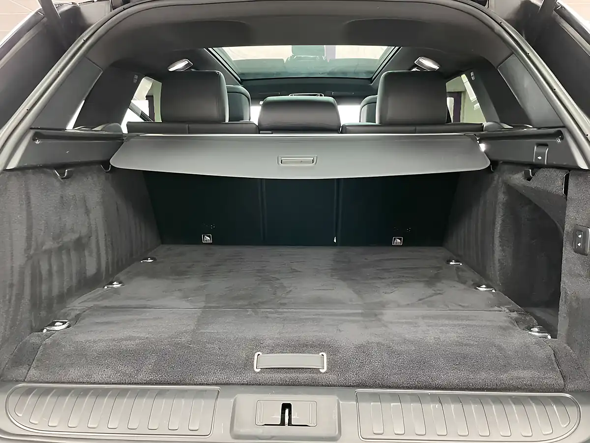 Used 2022 Land Rover Range Rover Hse Dynamic Black Santorini Black - Interior and Exterior details 6
