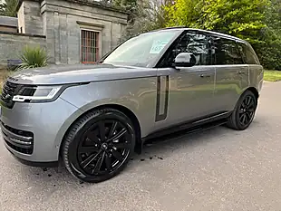 Used 2022 Land Rover Range Rover Se Grey - Interior and Exterior details 13