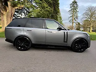 Used 2022 Land Rover Range Rover Se Grey - Interior and Exterior details 15