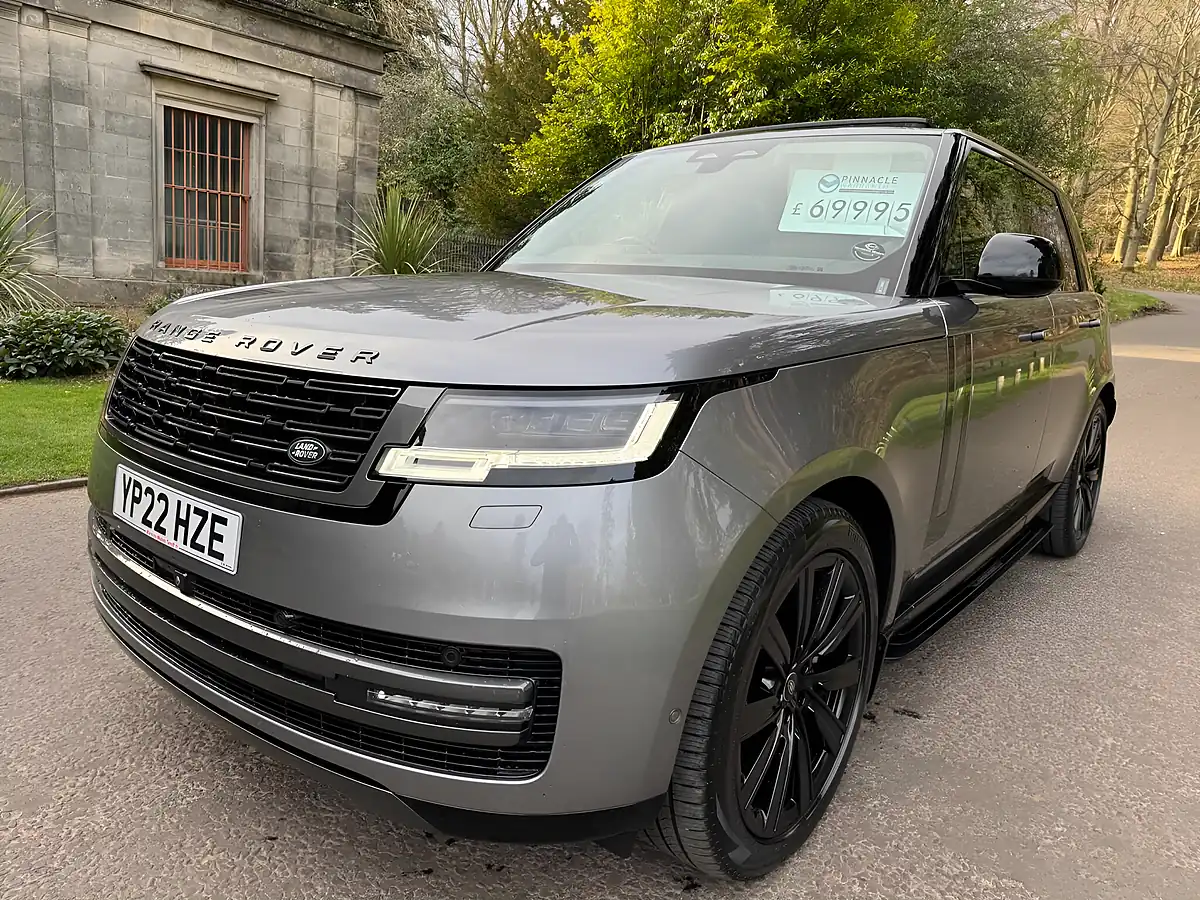 Used 2022 Land Rover Range Rover Se Grey - Interior and Exterior details 5