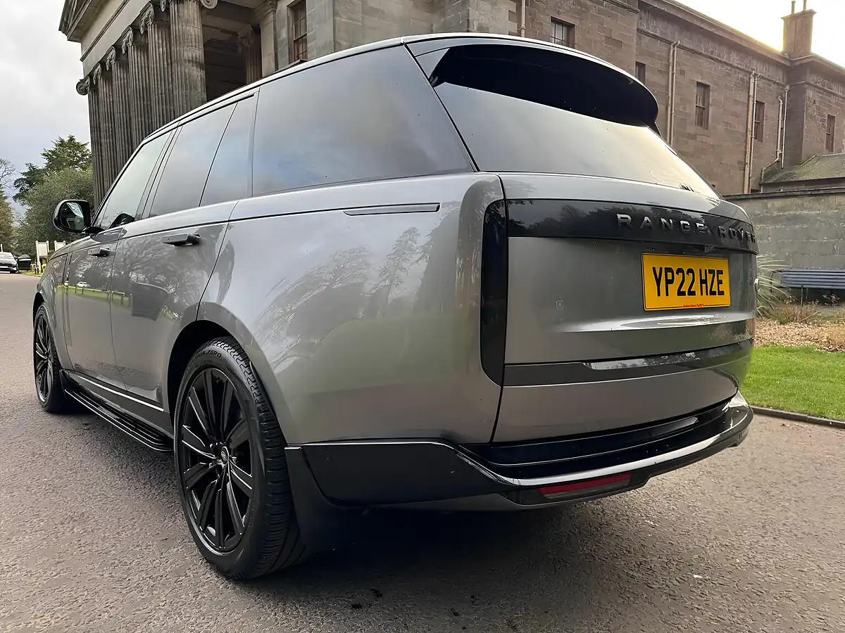 Used 2022 Land Rover Range Rover Se Grey - Interior and Exterior details 8