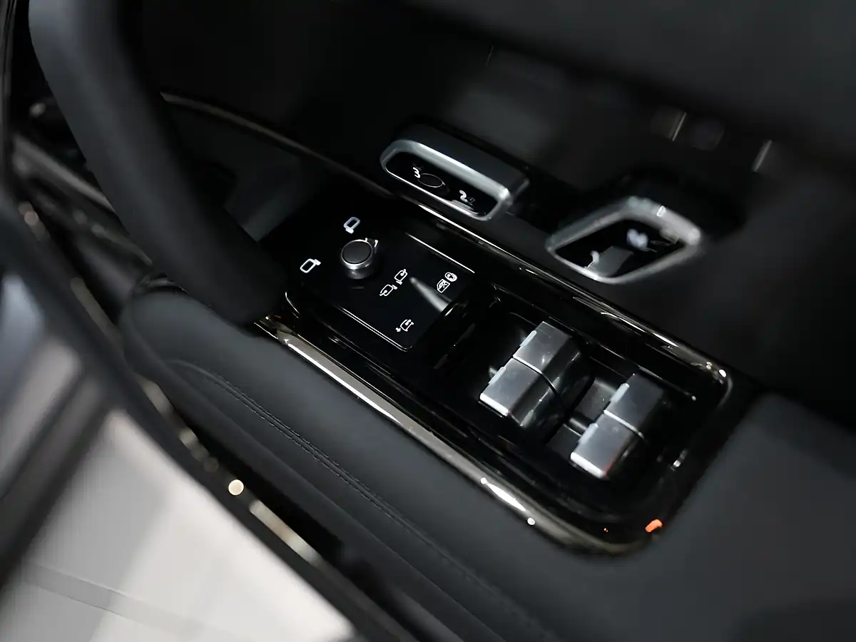 Used 2022 Land Rover Range Rover Sport Autobiography Eiger Grey - Interior and Exterior details 10