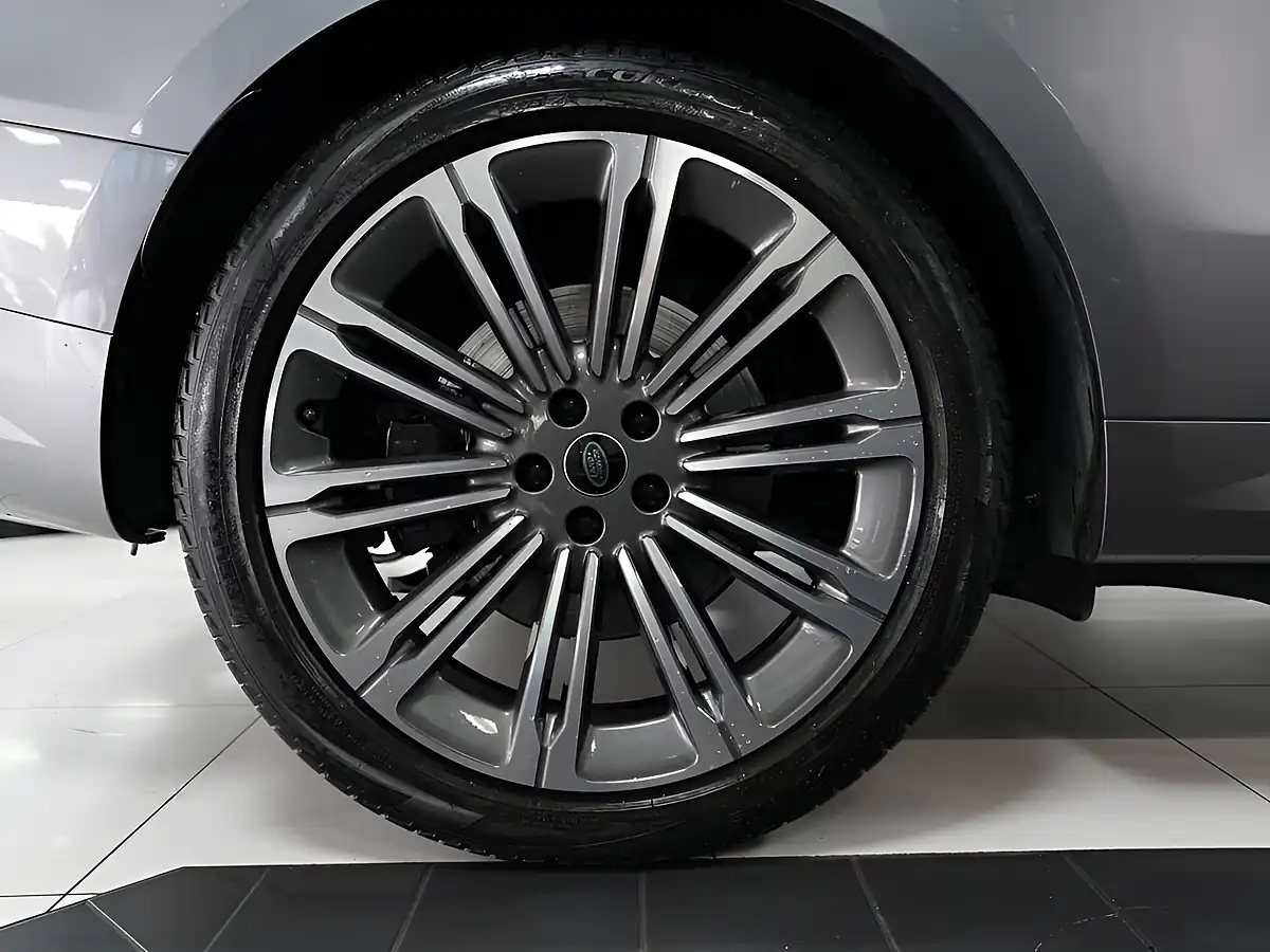 Used 2022 Land Rover Range Rover Sport Autobiography Eiger Grey - Interior and Exterior details 11