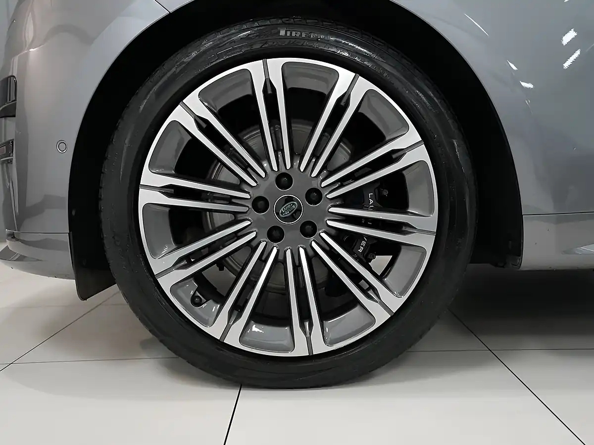 Used 2022 Land Rover Range Rover Sport Autobiography Eiger Grey - Interior and Exterior details 6