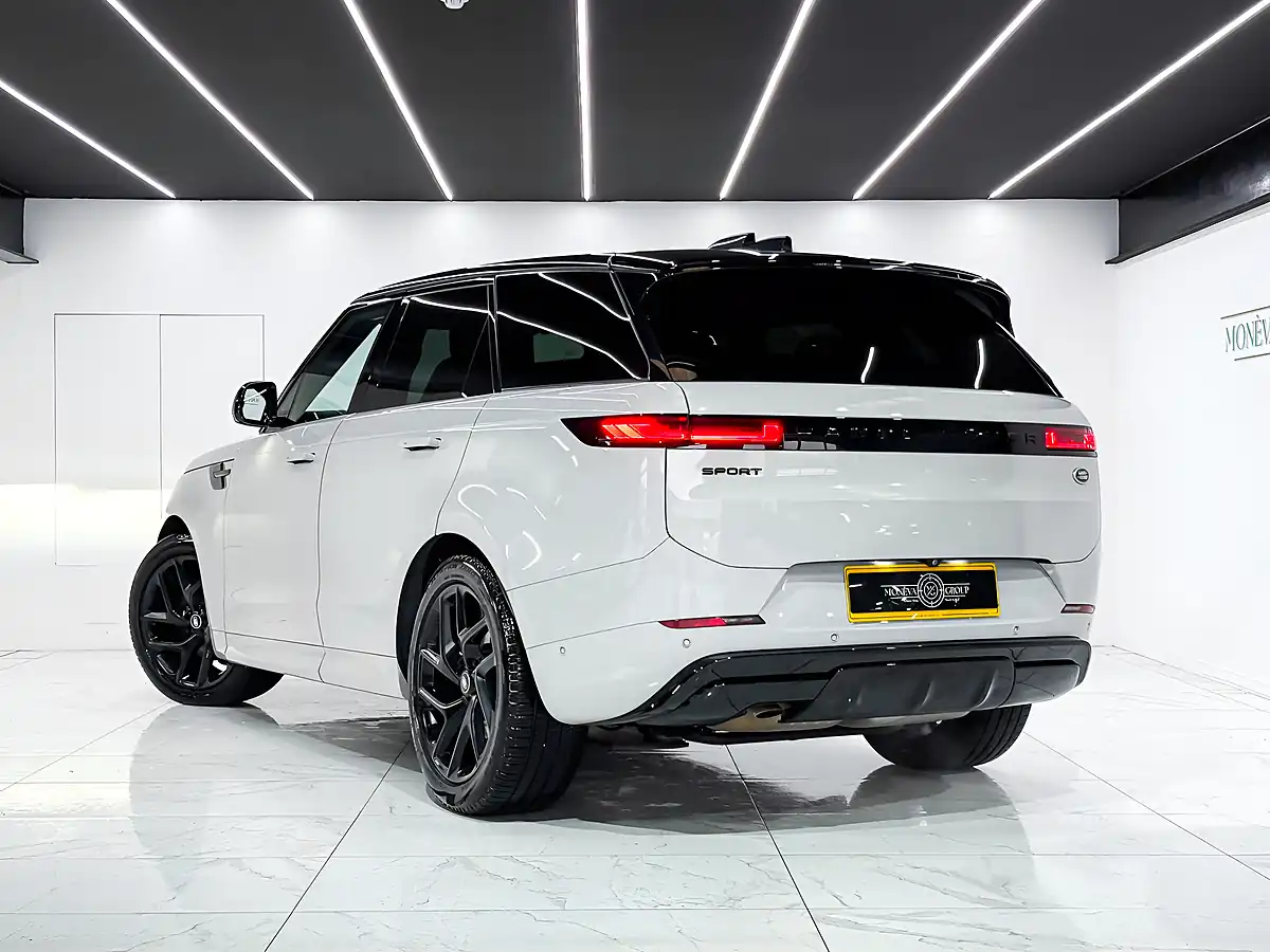 Used 2022 Land Rover Range Rover Sport Dynamic Se Borasco Grey - Interior and Exterior details 4