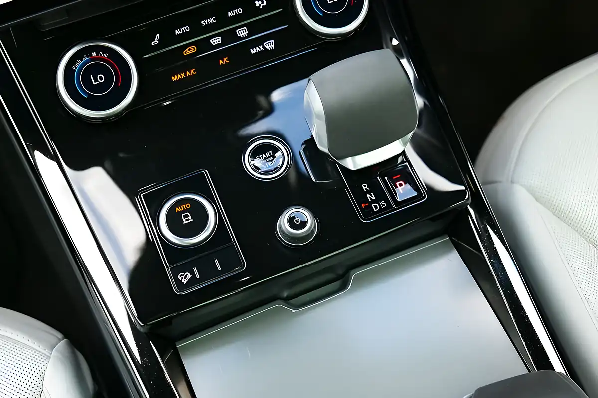 Used 2022 Land Rover Range Rover Sport Dynamic Se Grey - Interior and Exterior details 12