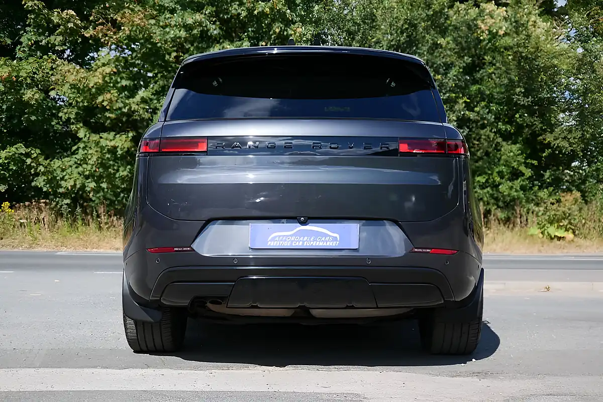 Used 2022 Land Rover Range Rover Sport Dynamic Se Grey - Interior and Exterior details 5