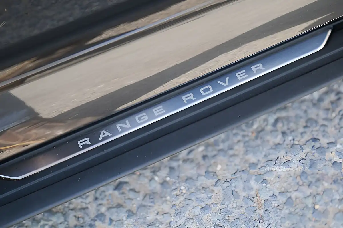 Used 2022 Land Rover Range Rover Sport Dynamic Se Grey - Interior and Exterior details 8