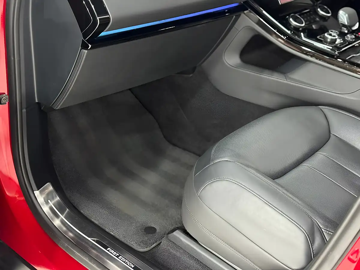 Used 2022 Land Rover Range Rover Sport First Edition Red - Interior and Exterior details 8