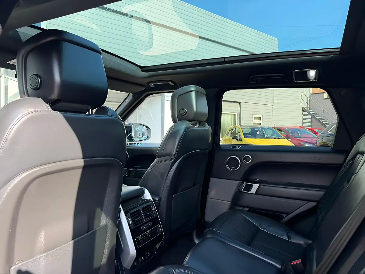 Used 2022 Land Rover Range Rover Sport Hse Dynamic Black Grey - Interior and Exterior details 14