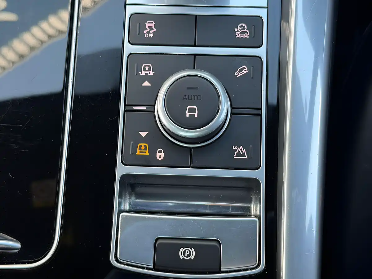 Used 2022 Land Rover Range Rover Sport Hse Dynamic Black Grey - Interior and Exterior details 16