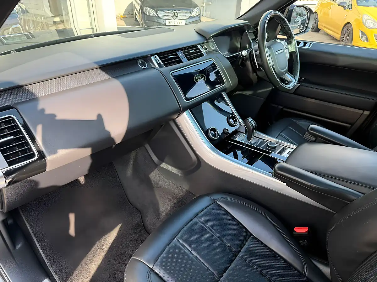 Used 2022 Land Rover Range Rover Sport Hse Dynamic Black Grey - Interior and Exterior details 4