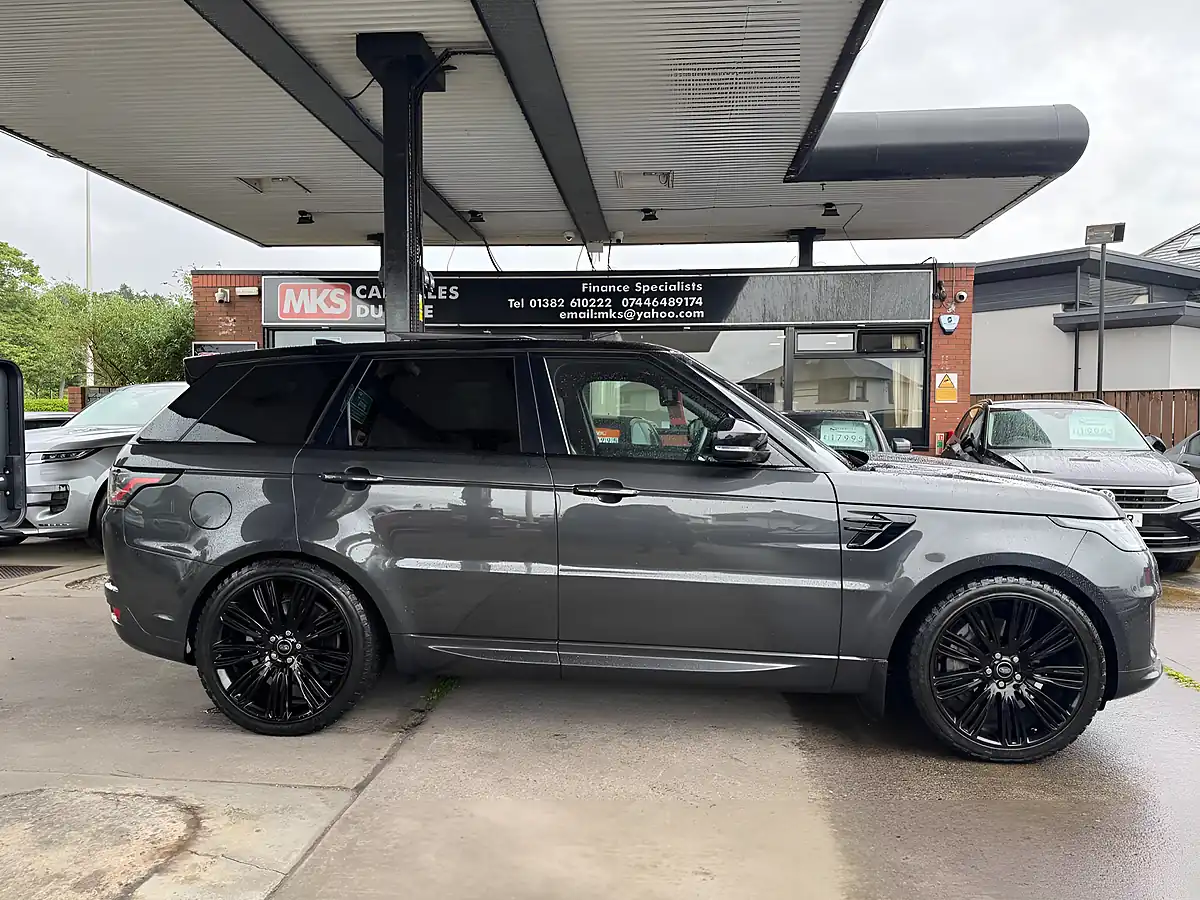 Used 2022 Land Rover Range Rover Sport Hse Dynamic Black Grey - Interior and Exterior details 9