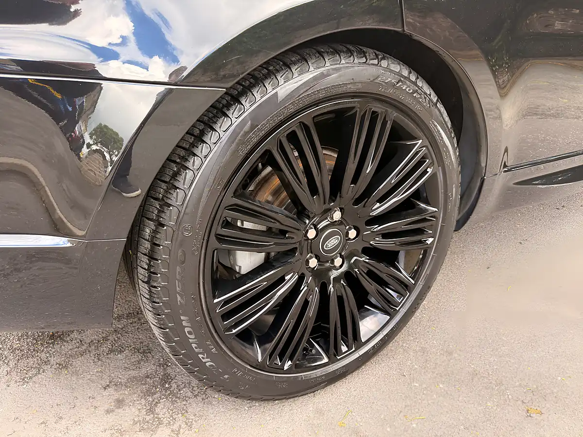 Used 2022 Land Rover Range Rover Sport Hse Dynamic Black Santorini Black - Interior and Exterior details 14