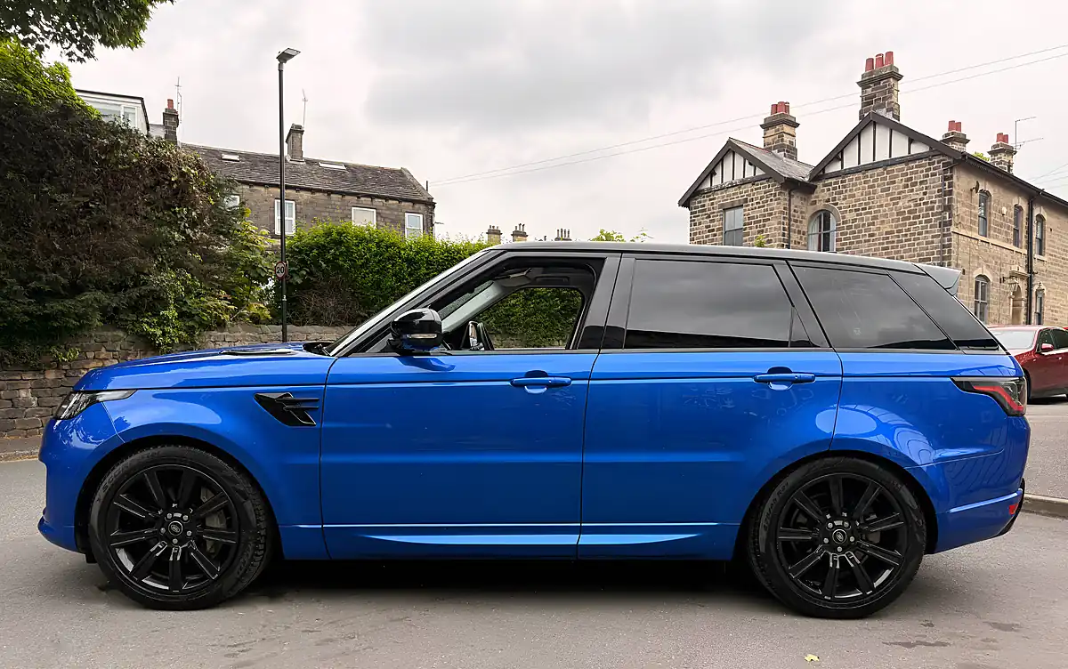 Used 2022 Land Rover Range Rover Sport Hse Dynamic Velocity Blue - Interior and Exterior details 4