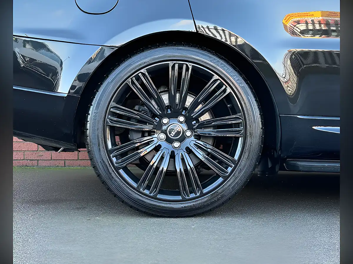 Used 2022 Land Rover Range Rover Sport Hse Silver Black - Interior and Exterior details 8