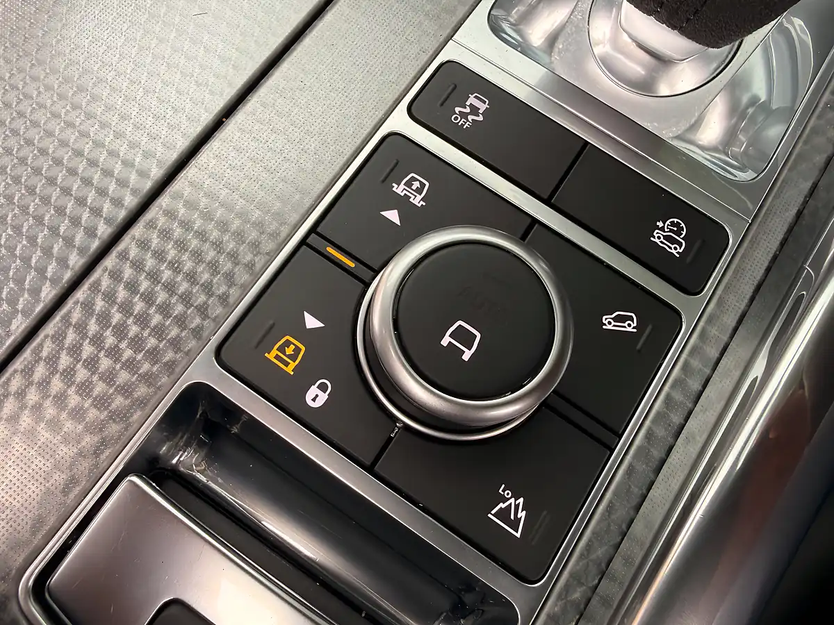 Used 2022 Land Rover Range Rover Sport Hst Hakuba Silver - Interior and Exterior details 14