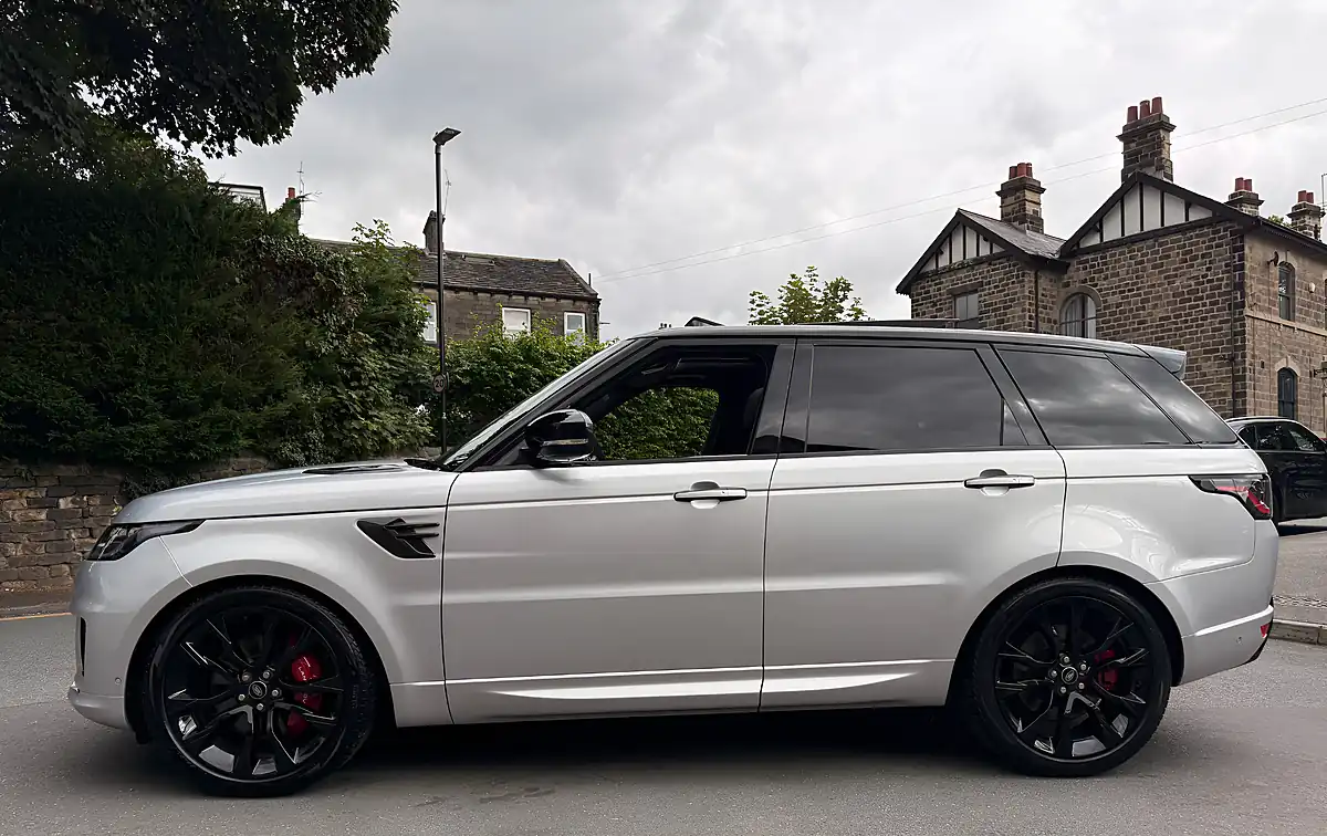 Used 2022 Land Rover Range Rover Sport Hst Hakuba Silver - Interior and Exterior details 9
