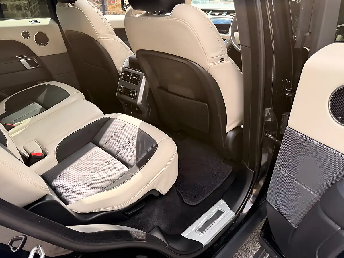 Used 2022 Land Rover Range Rover Sport Hst Santorini Black - Interior and Exterior details 20