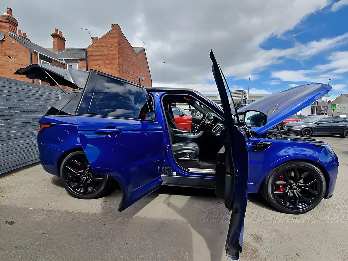 Used 2022 Land Rover Range Rover Sport Svr Blue - Interior and Exterior details 12