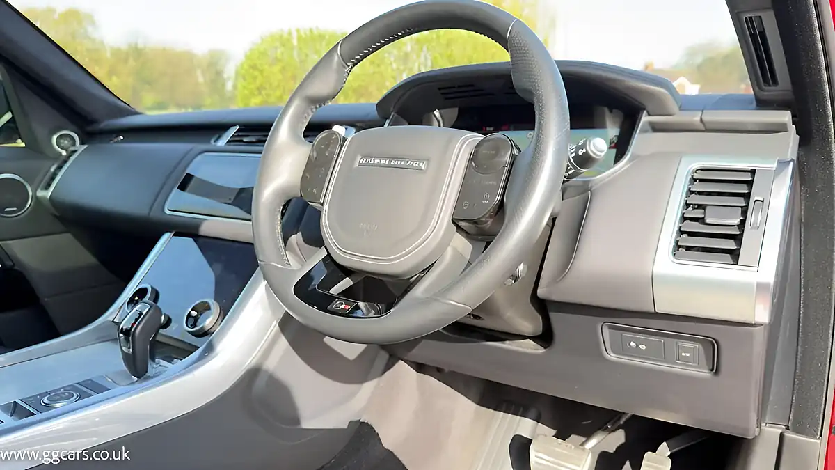 Used 2022 Land Rover Range Rover Sport Svr Italian Racing Red - Interior and Exterior details 11