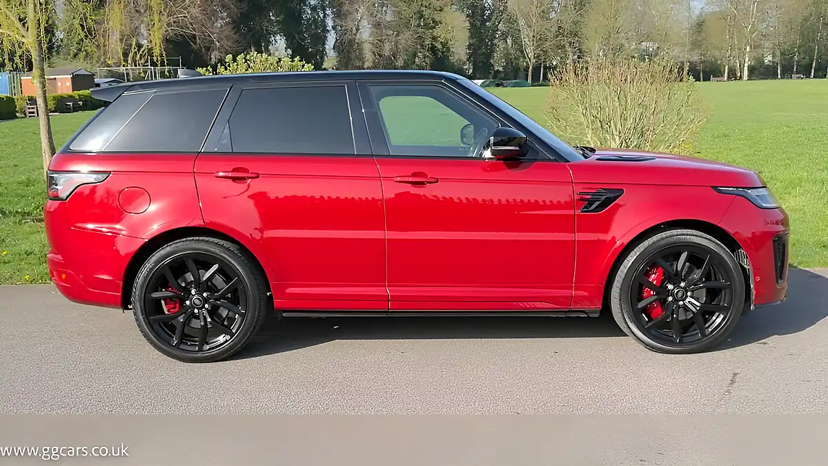 Used 2022 Land Rover Range Rover Sport Svr Italian Racing Red - Interior and Exterior details 4