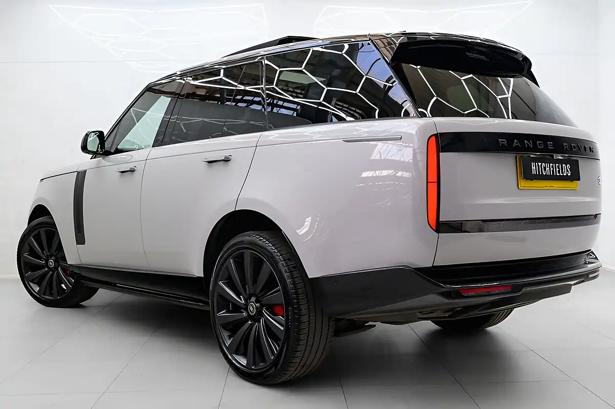 Used 2022 Land Rover Range Rover Sv Grey - Interior and Exterior details 9