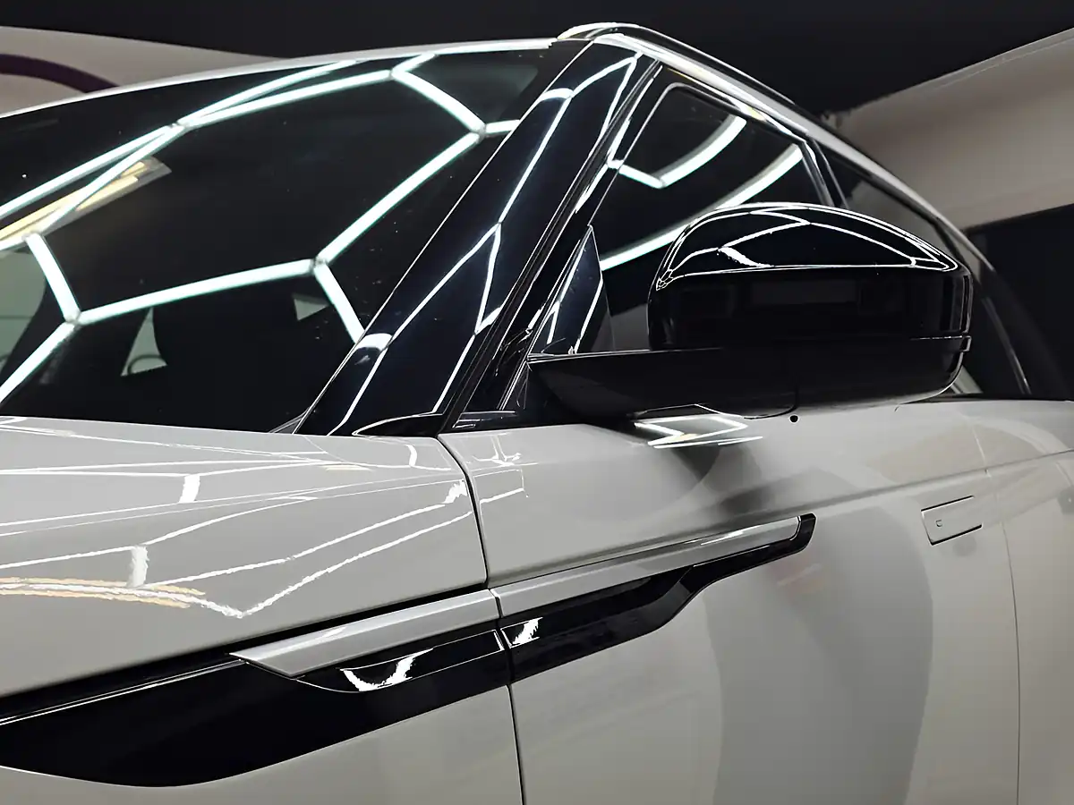 Used 2022 Land Rover Range Rover Velar Black Pack White - Interior and Exterior details 20