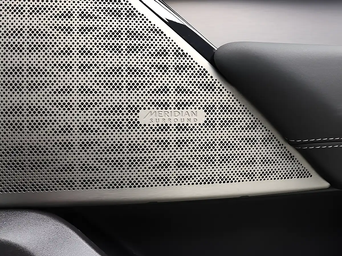 Used 2022 Land Rover Range Rover Velar Edition R Dynamic Grey - Interior and Exterior details 9