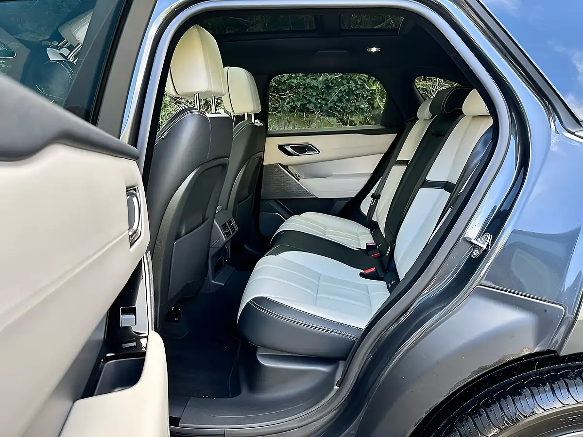 Used 2022 Land Rover Range Rover Velar R-Dynamic Hse Carpathian Grey - Interior and Exterior details 10