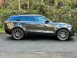 Used 2022 Land Rover Range Rover Velar R-Dynamic Hse Carpathian Grey - Interior and Exterior details 2