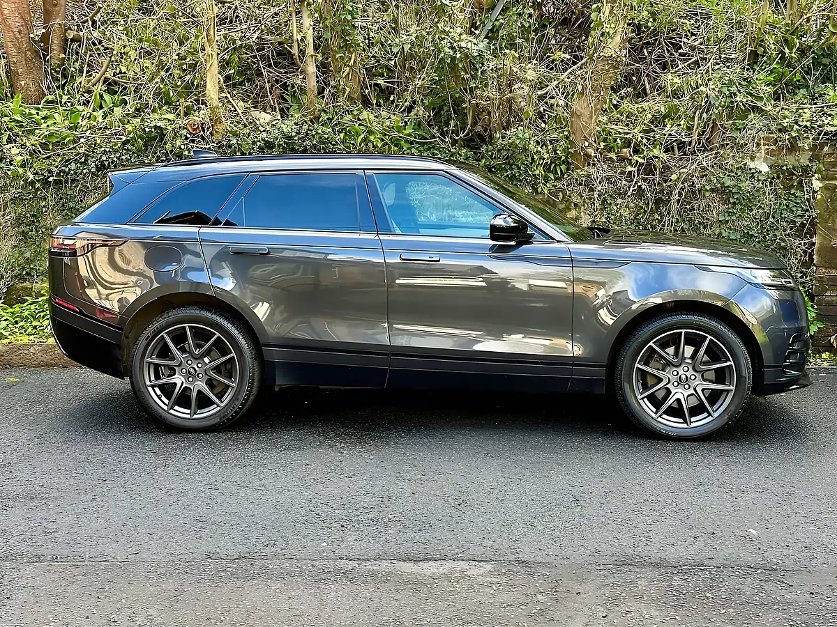 Used 2022 Land Rover Range Rover Velar R-Dynamic Hse Carpathian Grey - Interior and Exterior details 2