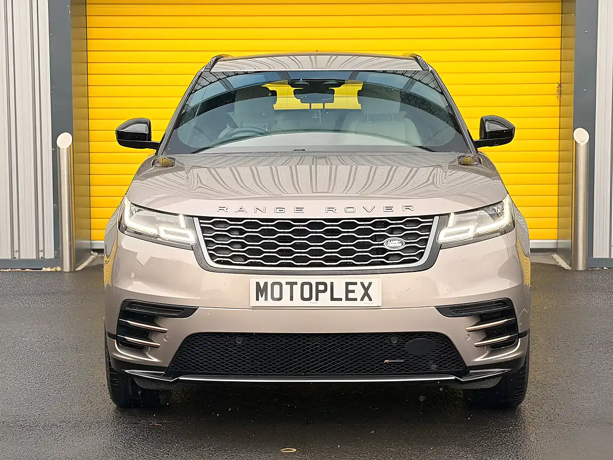 Used 2022 Land Rover Range Rover Velar R-Dynamic Se Bronze - Interior and Exterior details 4
