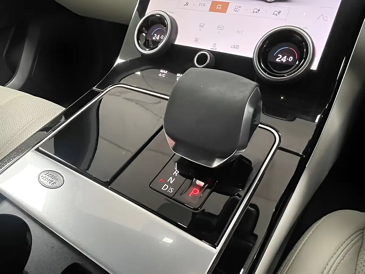 Used 2022 Land Rover Range Rover Velar R-Dynamic Se Byron Blue - Interior and Exterior details 20
